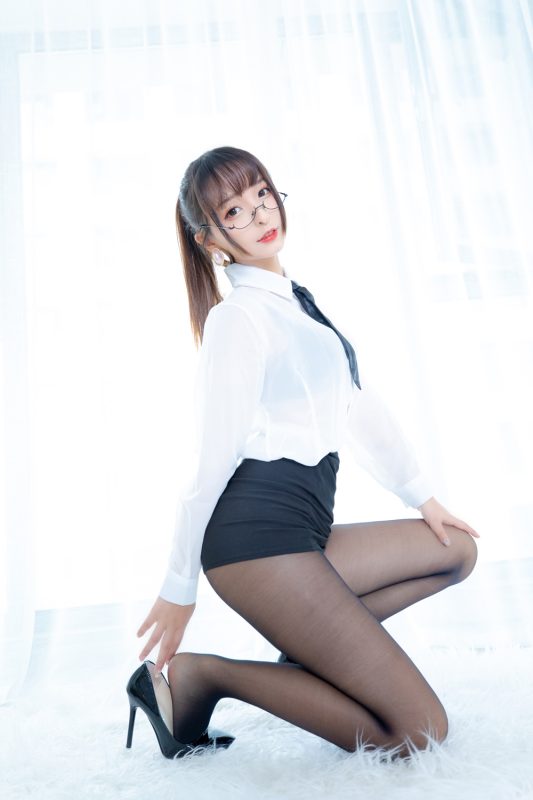 神楽坂真冬 – ホワイトオフィス [150P]-喵领域