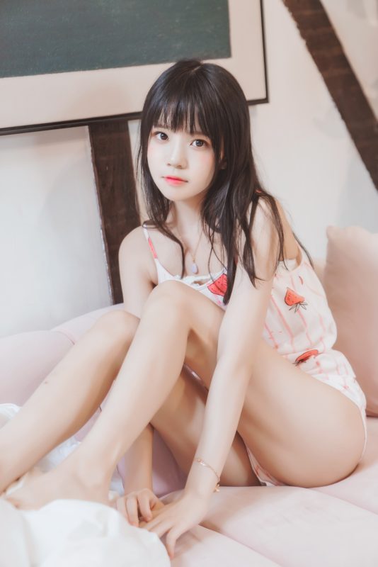 桜桃喵 – 唇边小草莓 [13P90M]-喵领域