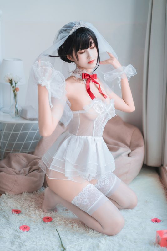 三度_69-婚纱孔雀翎[24P388MB]-喵领域