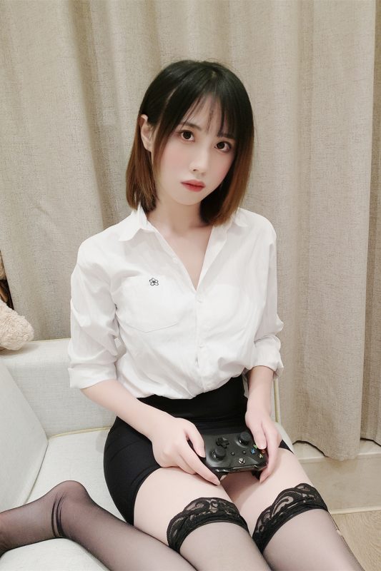 念雪 – OL 系列 [20P75M]-喵领域